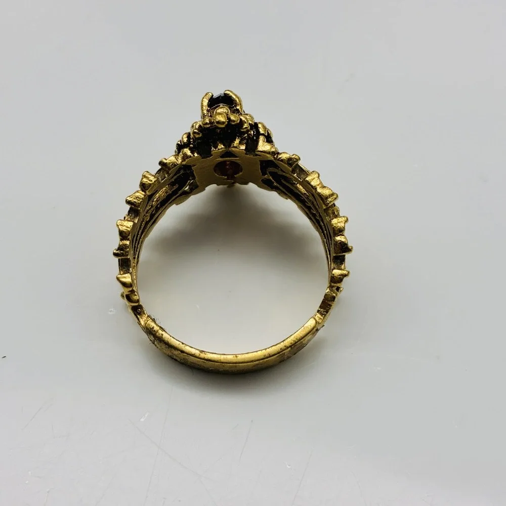 Purple Marquise Rhinestone Ring Ornate Filigree Cocktail Gold Tone